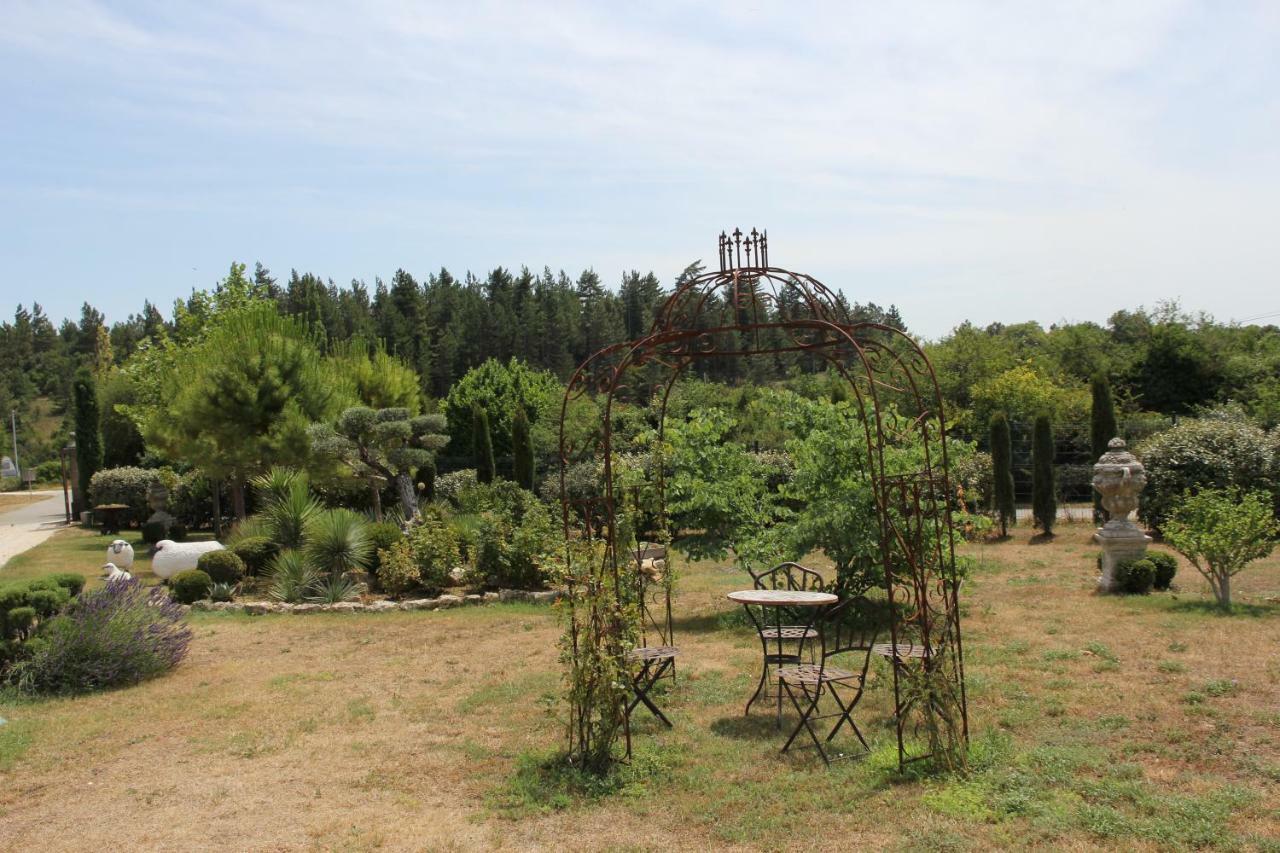 Montjoyer Le Pre De L'Aube Bed & Breakfast エクステリア 写真